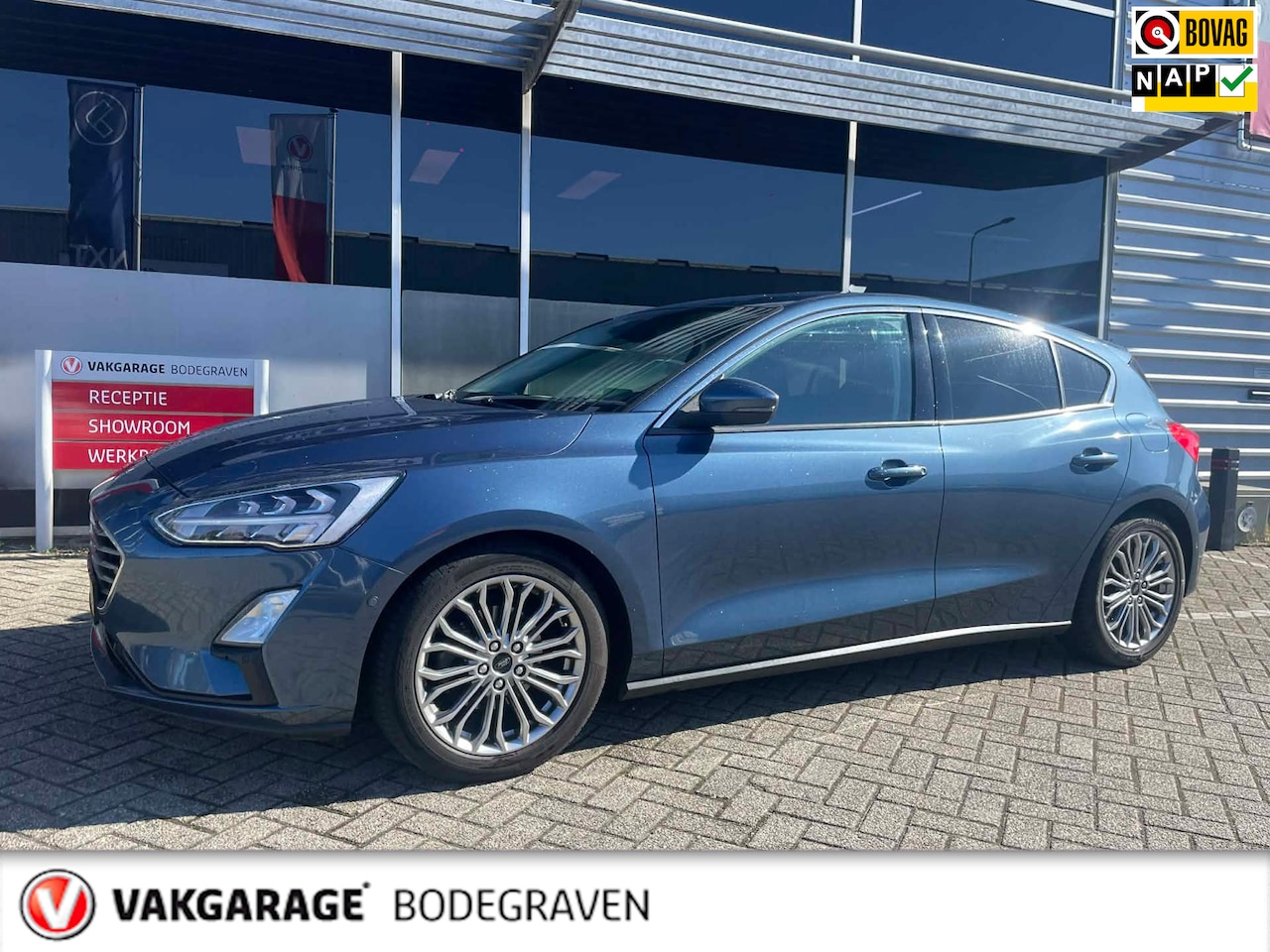Ford Focus - 1.0 EcoBoost Titanium Business / camera / navigatie - AutoWereld.nl