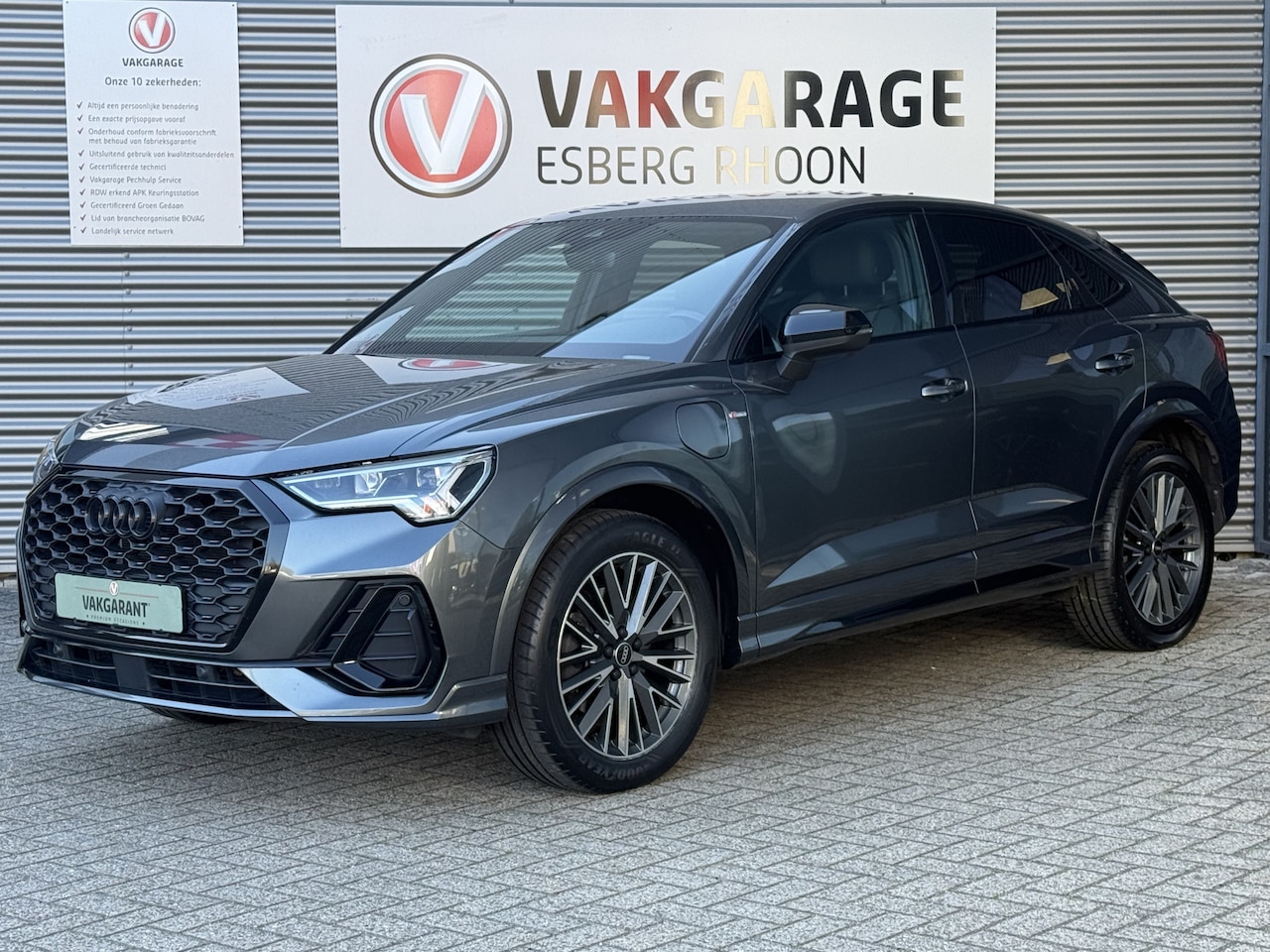 Audi Q3 Sportback - 45 TFSI e S Edition 2XS-LINE NAV/CAM,LEER,KEYLESS,DODEHOEK - AutoWereld.nl
