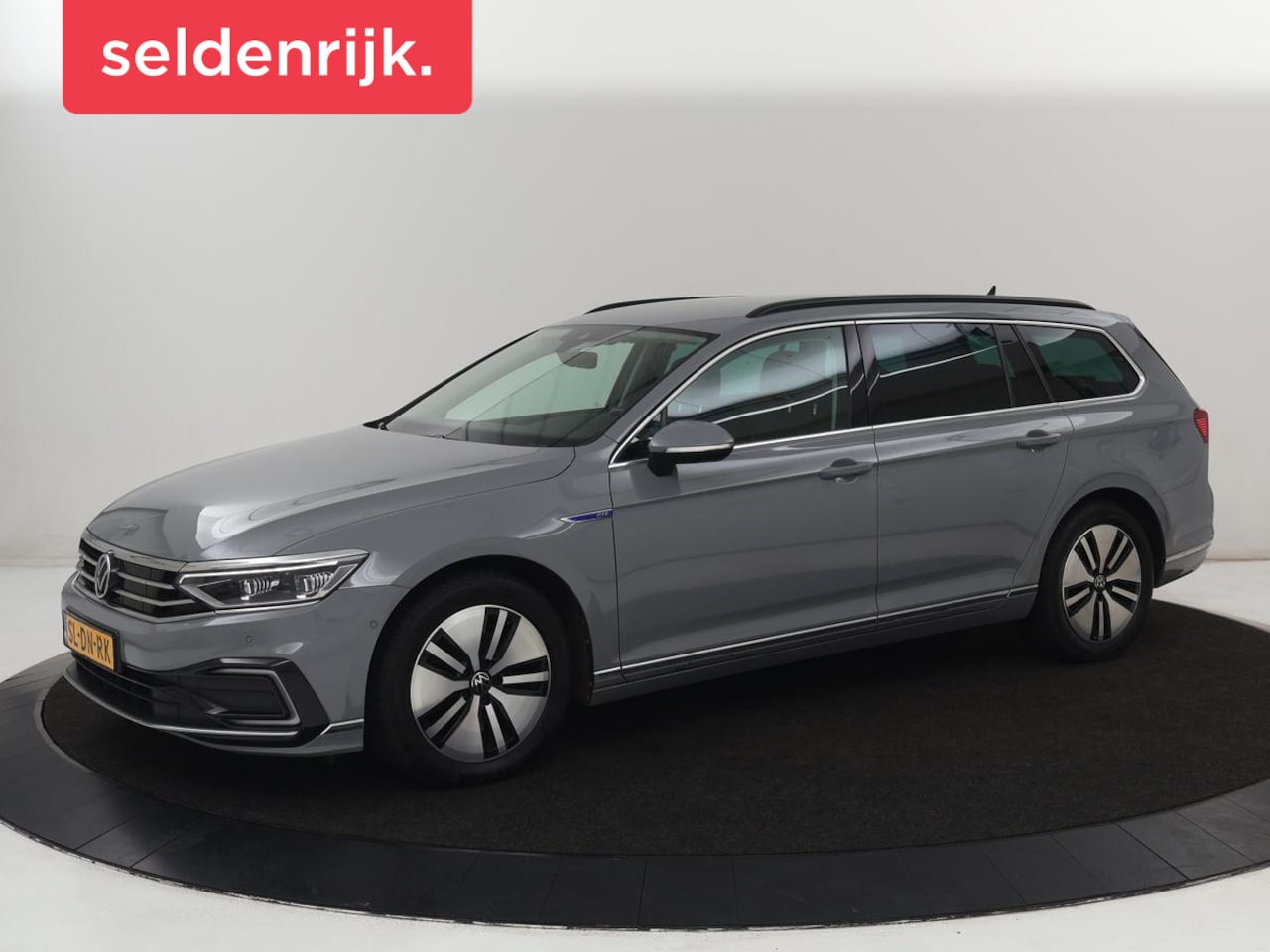 Volkswagen Passat Variant - 1.4 TSI PHEV GTE | SOH 95% | Stoelverwarming | Trekhaak | Massage | Camera | Carplay | Key - AutoWereld.nl
