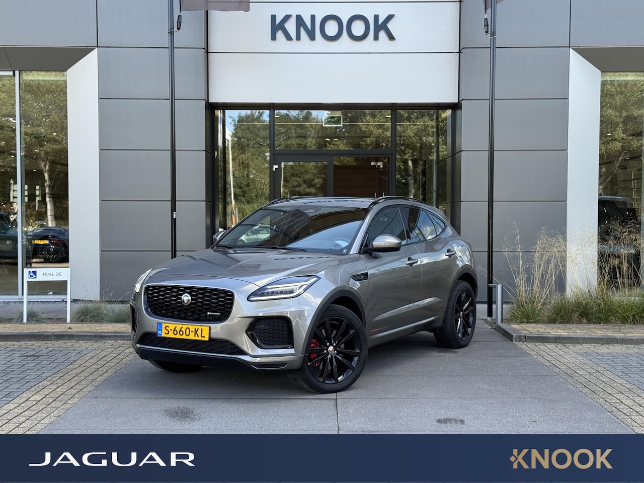 Jaguar E-Pace - P300e AWD R-Dynamic SE | Black-Pack | Panorama | 20" | - AutoWereld.nl