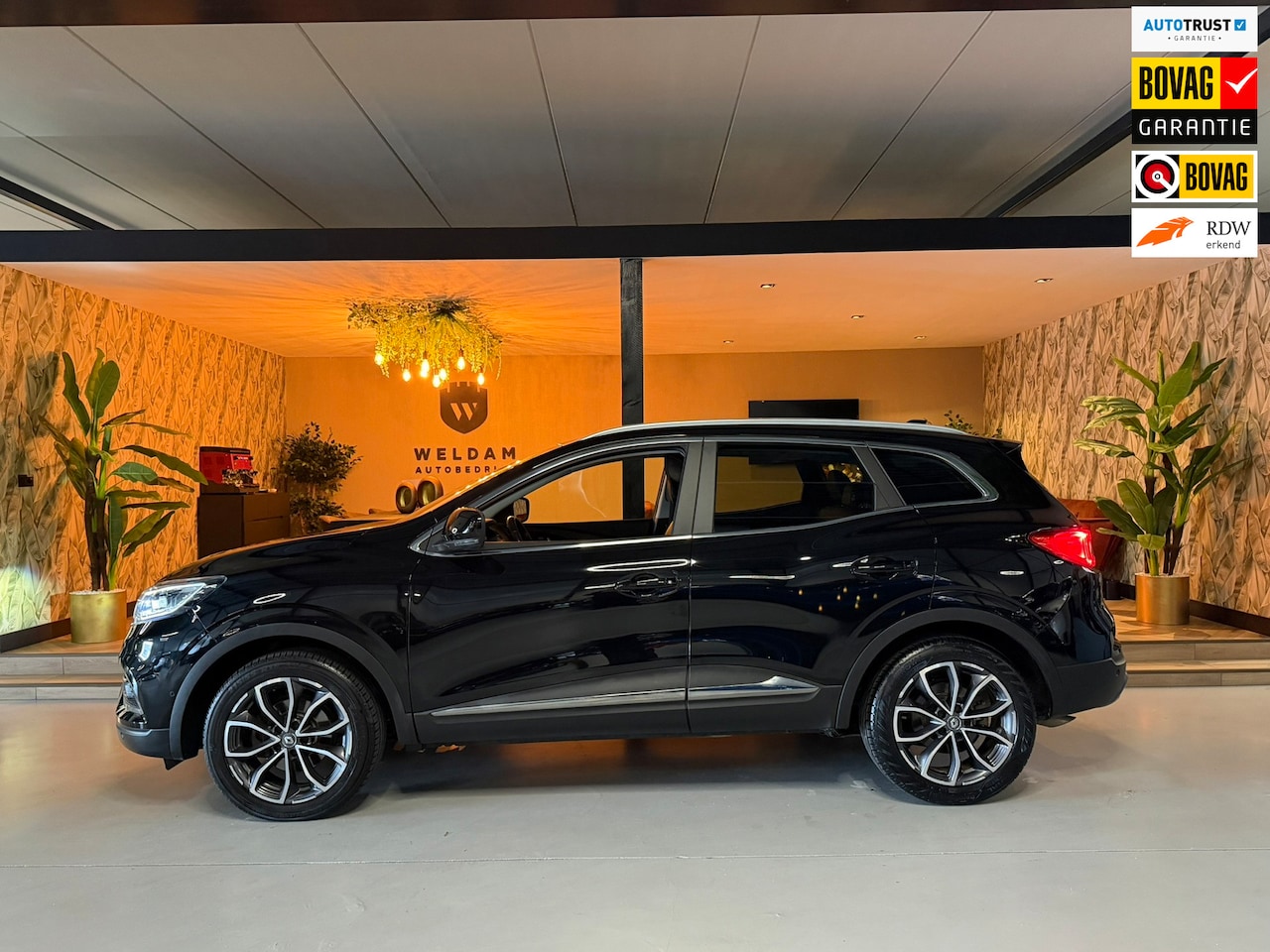 Renault Kadjar - 1.3 TCe Intens Garantie Trekhaak 140PK Camera Blindspot Led PDC Clima Navi Cruise Parkeerh - AutoWereld.nl