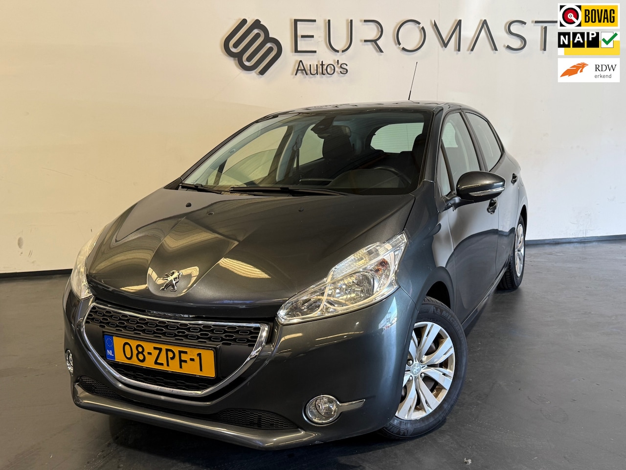 Peugeot 208 - 1.2 VTi Envy Navi Airco Cruise Pdc 5D Nieuwe Apk - AutoWereld.nl