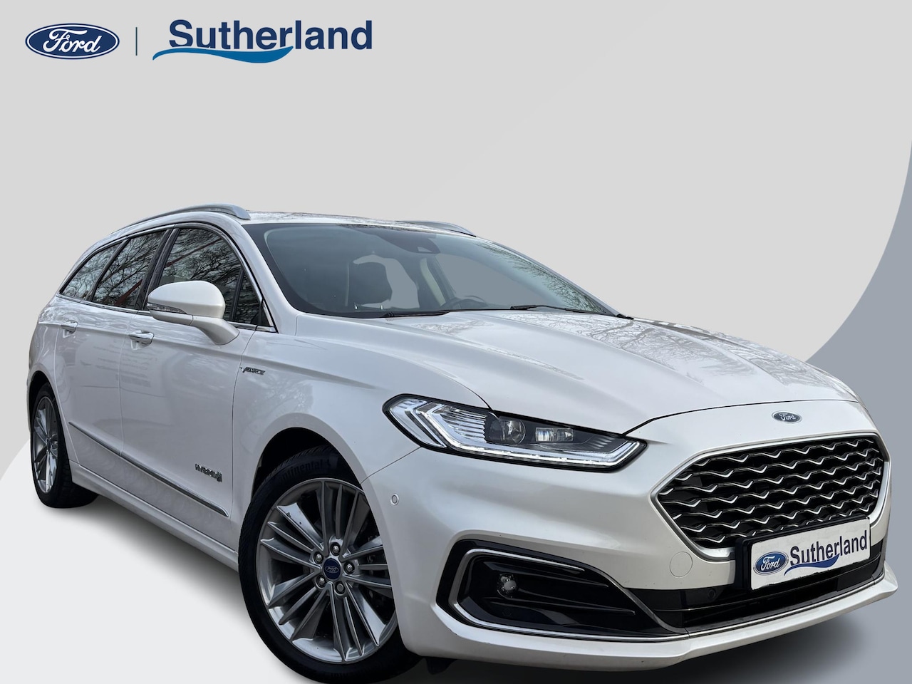 Ford Mondeo Wagon - 2.0 IVCT HEV Vignale 187 pk | Panoramadak | Adaptieve cruise control | Trekhaak | Winte - AutoWereld.nl