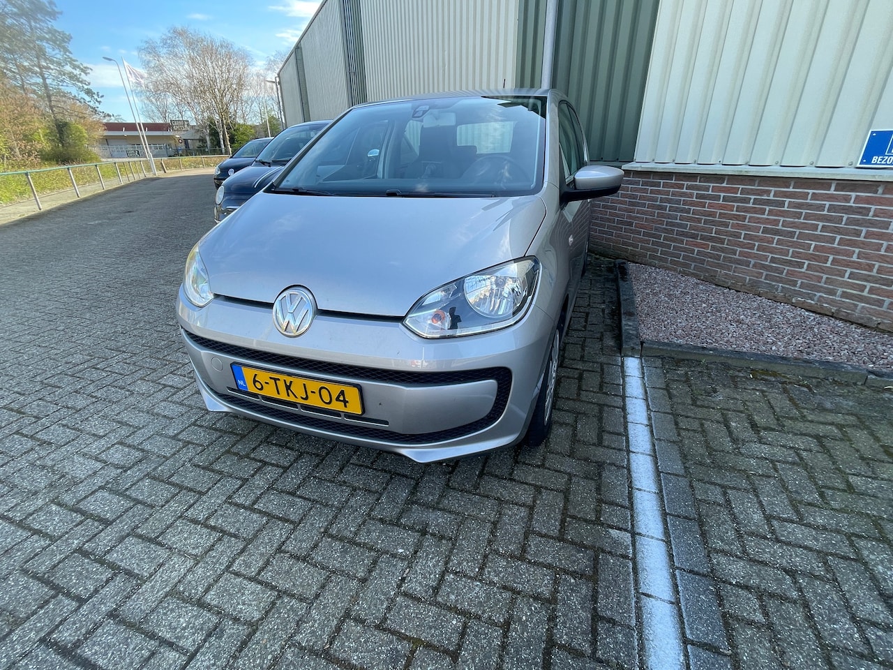 Volkswagen Up! - 1.0 move up! BlueMotion - AutoWereld.nl