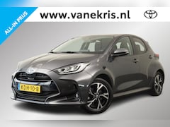 Toyota Yaris - 1.5 Hybrid 115 First Edition Limited Parkeersensoren, Stoelverwarming, Apple Carplay / And