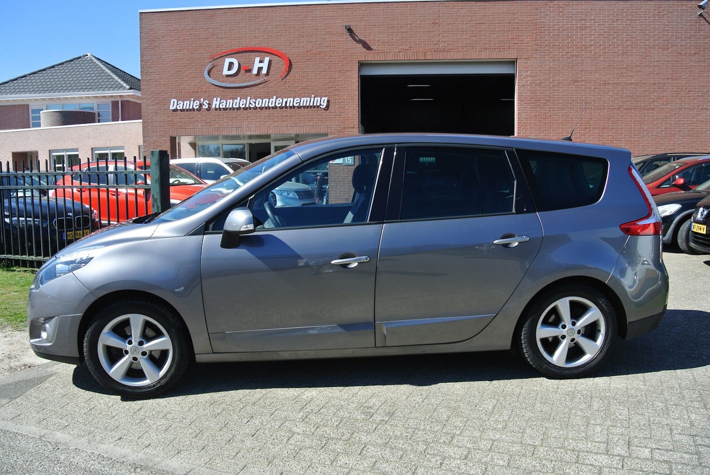 Renault Grand Scénic - 1.4 TCe Parisienne airco inruil mogelijk nap - AutoWereld.nl
