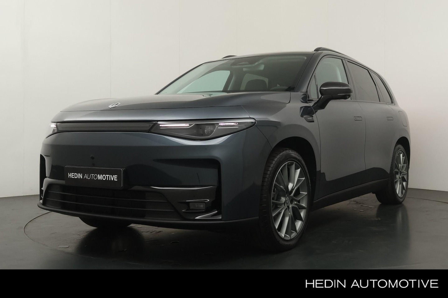 Leapmotor C10 - Design ProMax 81.9 kWh Full Map navigatie | Parkeer Camera | Panoramadak | Elektrische Kof - AutoWereld.nl