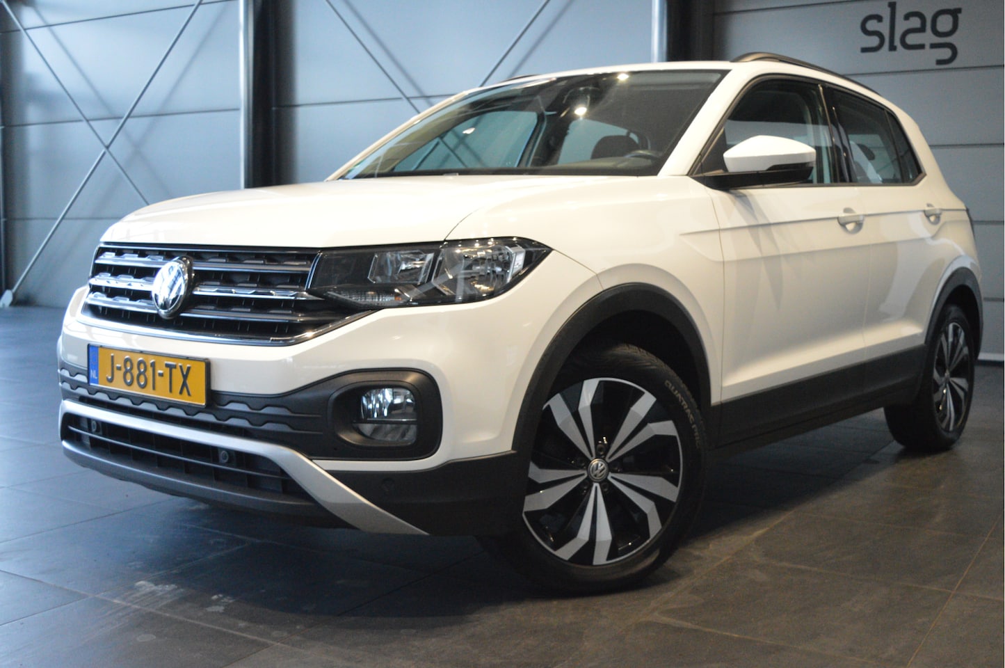 Volkswagen T-Cross - 1.0 TSI Life navi clima cruise pdc trekhaak 17 inch !! - AutoWereld.nl