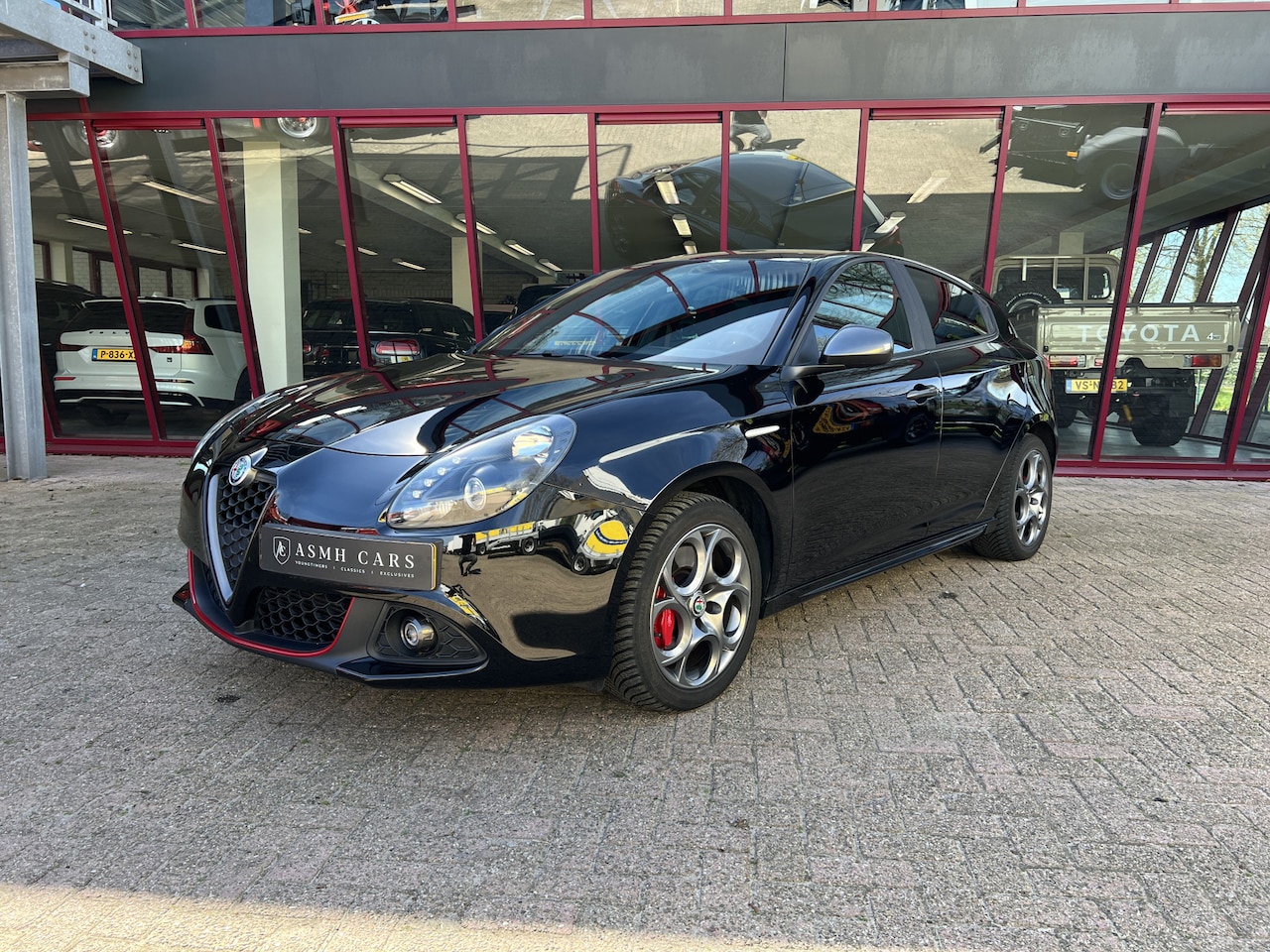 Alfa Romeo Giulietta - 1.4 Turbo MultiAir Super | Org. NL | CC | Clima | Navi | Parkeer achter | - AutoWereld.nl