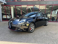 Alfa Romeo Giulietta - 1.4 Turbo MultiAir Super | Org. NL | CC | Clima | Navi | Parkeer achter |