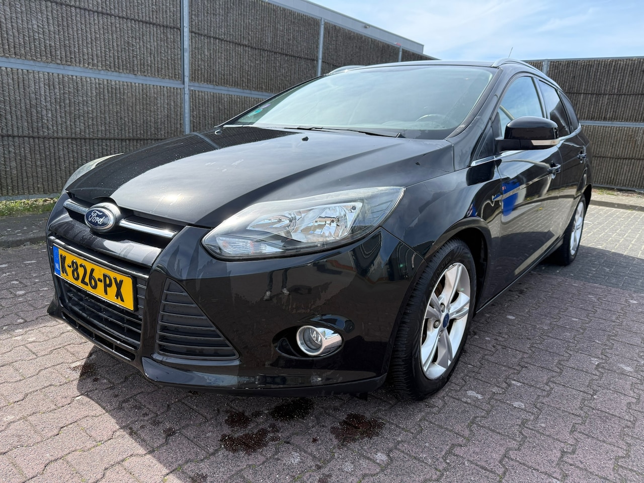 Ford Focus Wagon - 1.0 EcoBoost Titanium LEES TEKST | RIJDT EN SCHAKELT GOED - AutoWereld.nl