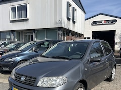 Fiat Grande Punto - 1.2 Young Goed rijdendmet een Apk t/m 24-06-2026. Airco, Electr ramen(prijs is zo mee)