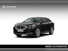 BMW iX2 - eDrive20 | Pure Edition | 18'' | Comf. Acc. | Stoelverw. | Camera | Getint glas | Sportsto