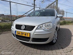 Volkswagen Polo - 1.4-16V Comfortline