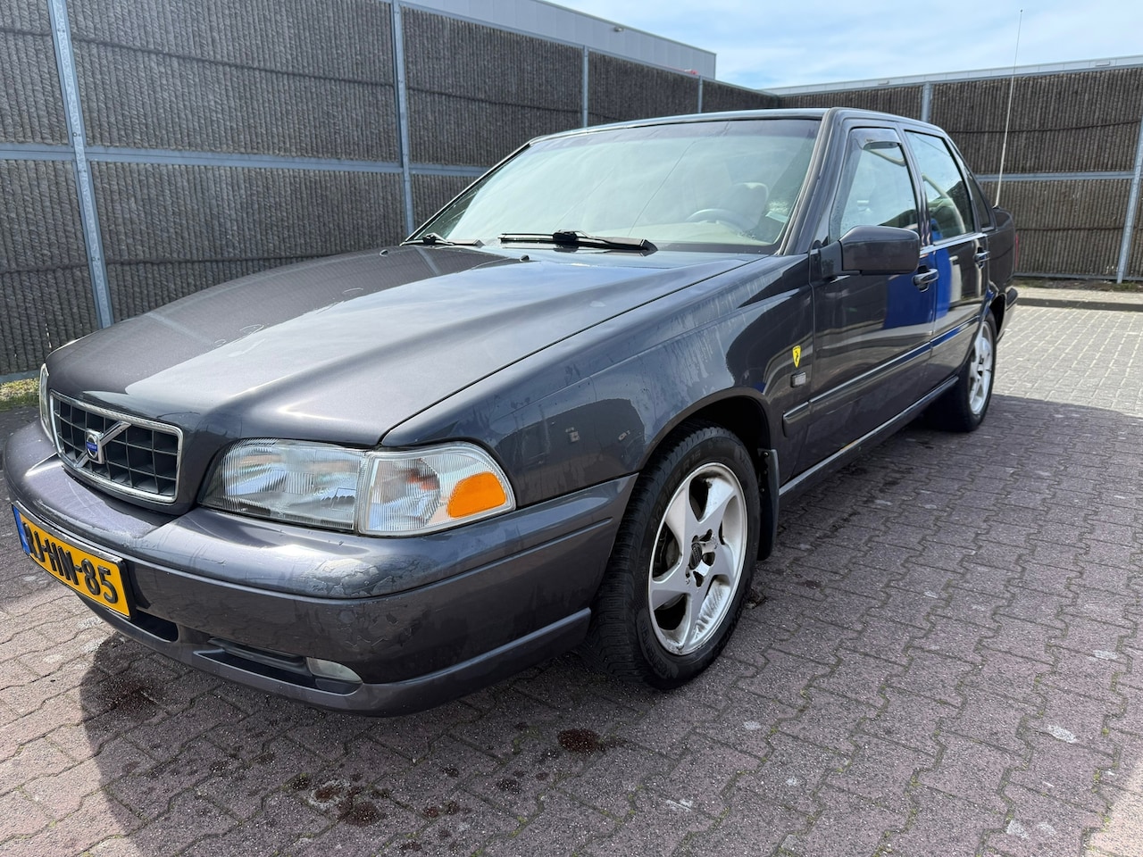 Volvo S70 - 2.5 T Exclusive AIRCO | 5 DEURS | APK - AutoWereld.nl