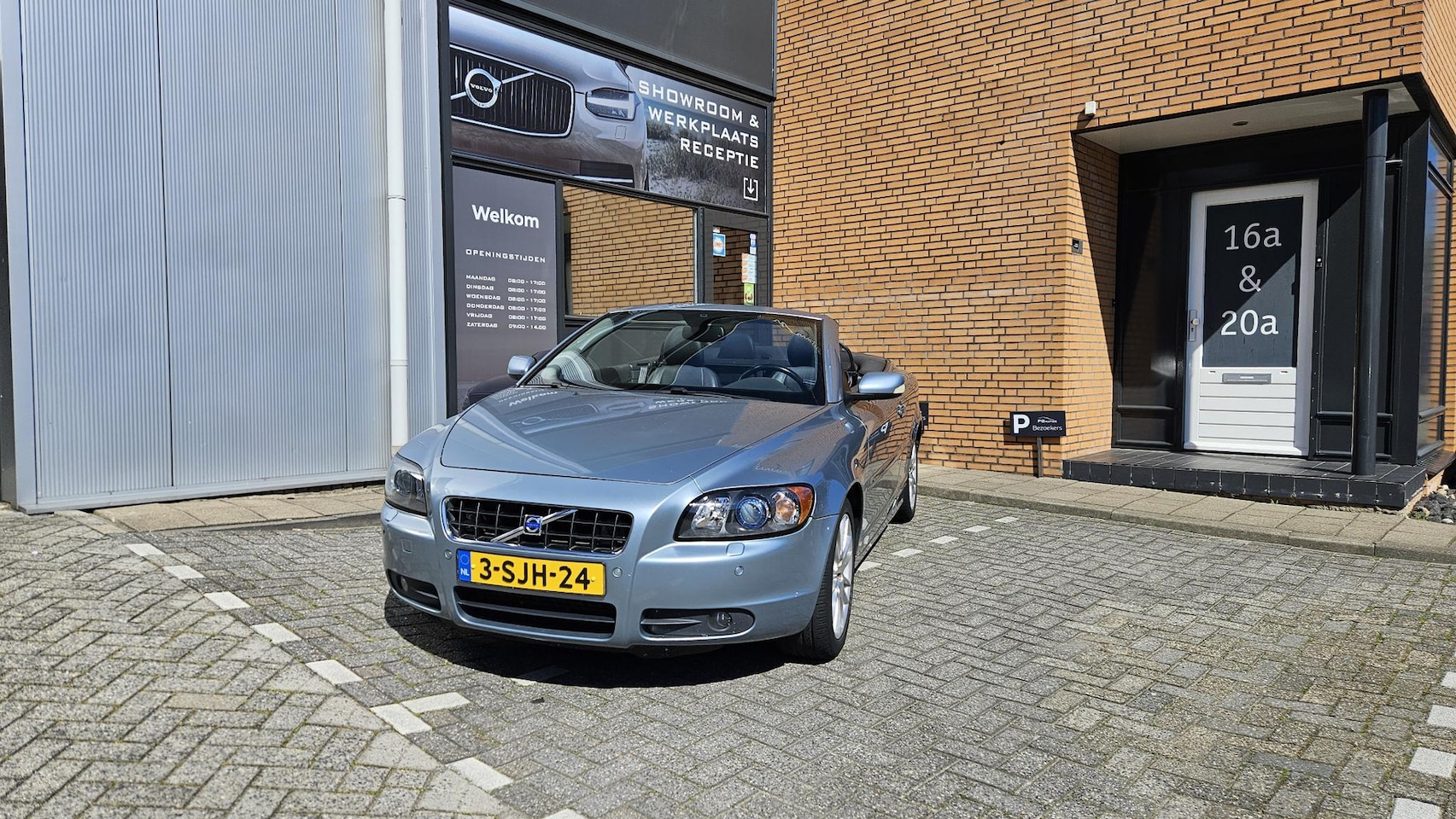 Volvo C70 Convertible - 2.5 T5 Momentum 2.5 T5 Momentum - AutoWereld.nl