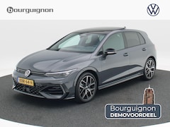 Volkswagen Golf - R-Line Edition 1.5 eTSI 150 PK Automaat | Trekhaak | Panorama dak | Harman/Kardon | Black