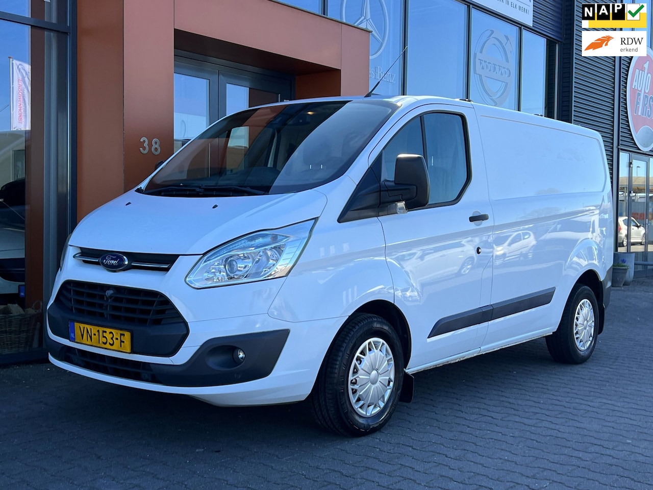 Ford Transit Custom - 270 2.2 TDCI L1H1|PDC|Trekhaak|Cruise - AutoWereld.nl