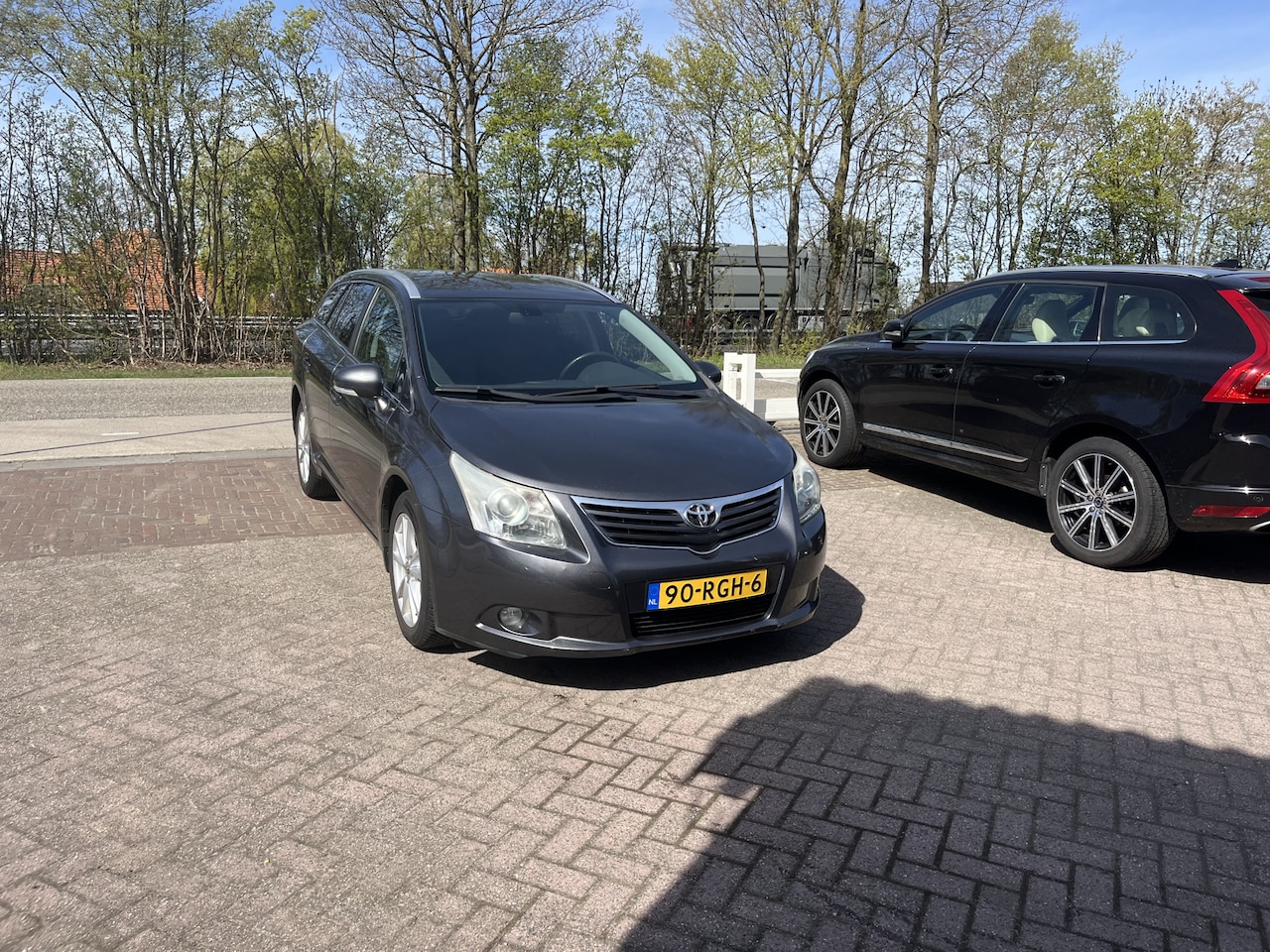 Toyota Avensis Wagon - 1.8 VVTi Business AUTOMAAT TREKHAAK CAMERA NAVI CLIMA - AutoWereld.nl