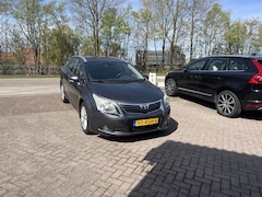 Toyota Avensis Wagon - 1.8 VVTi Business AUTOMAAT TREKHAAK CAMERA NAVI CLIMA
