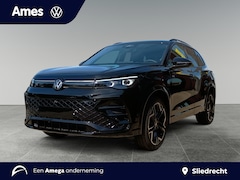 Volkswagen Tiguan - 1.5 eHybrid 204pk DSG R-Line Edition | Trekhaak, wegklapbaar | Area View camera | Travel A