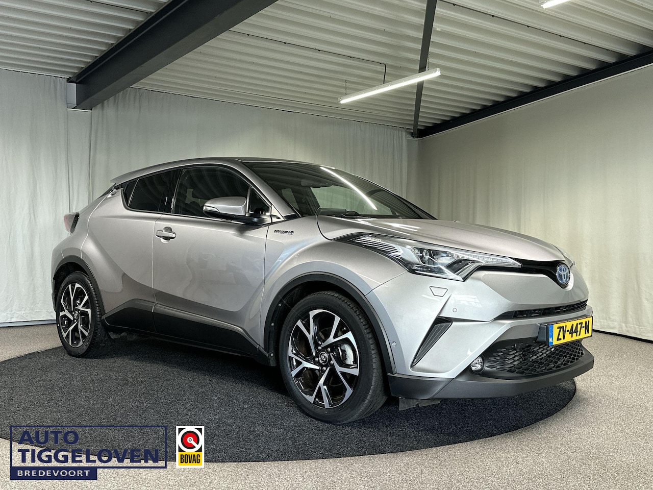 Toyota C-HR - 1.8 Hybrid Business Intro Automaat | Trekhaak | Navi - AutoWereld.nl