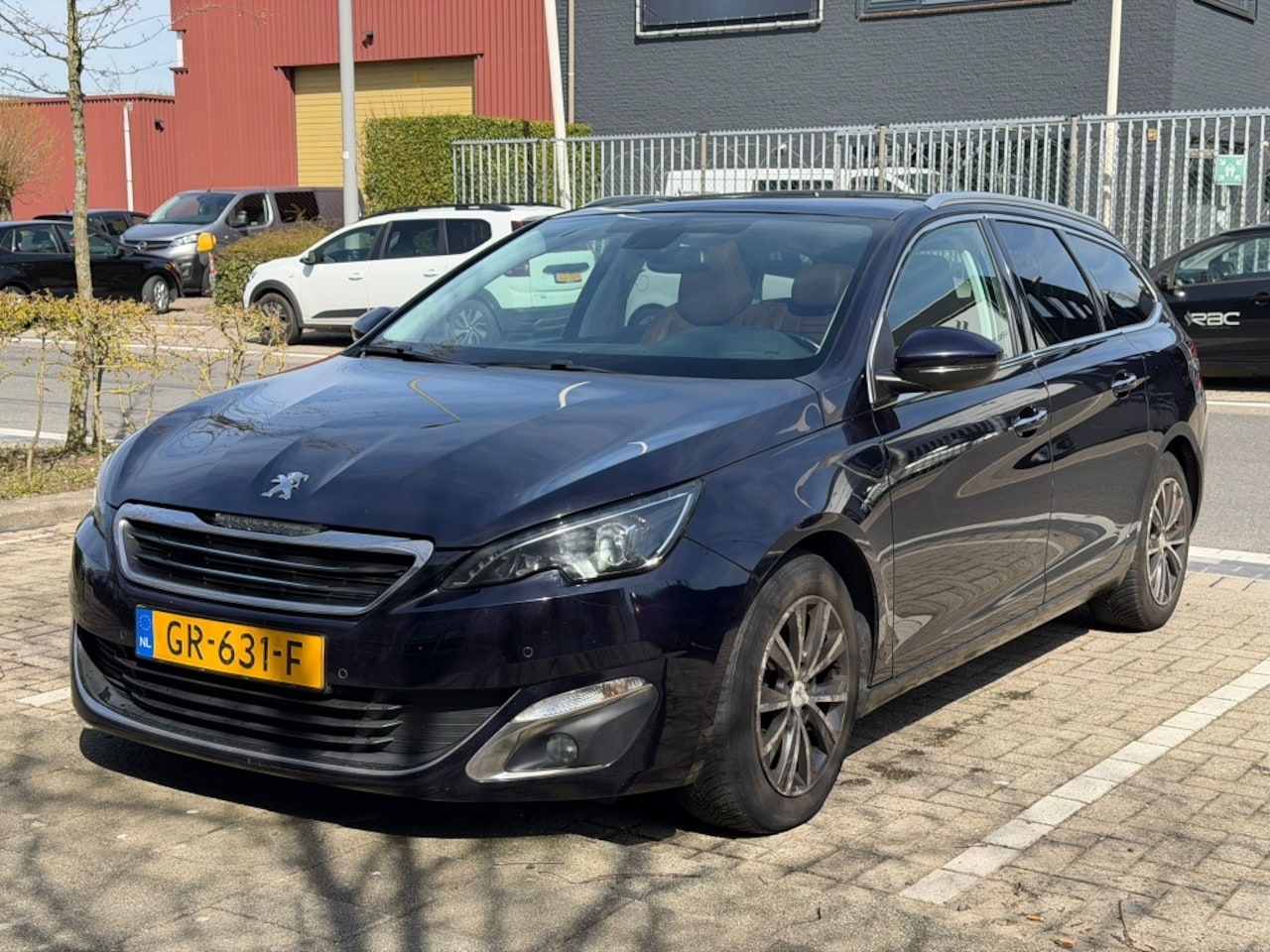 Peugeot 308 SW - 2.0 BlueHDI 150PK Allure Automaat KeyLess Full - AutoWereld.nl
