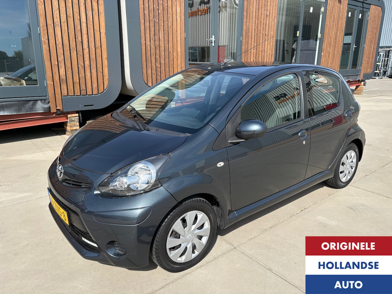 Toyota Aygo - 1.0 VVT-i Aspiration Automaat Airco Led Carplay - AutoWereld.nl