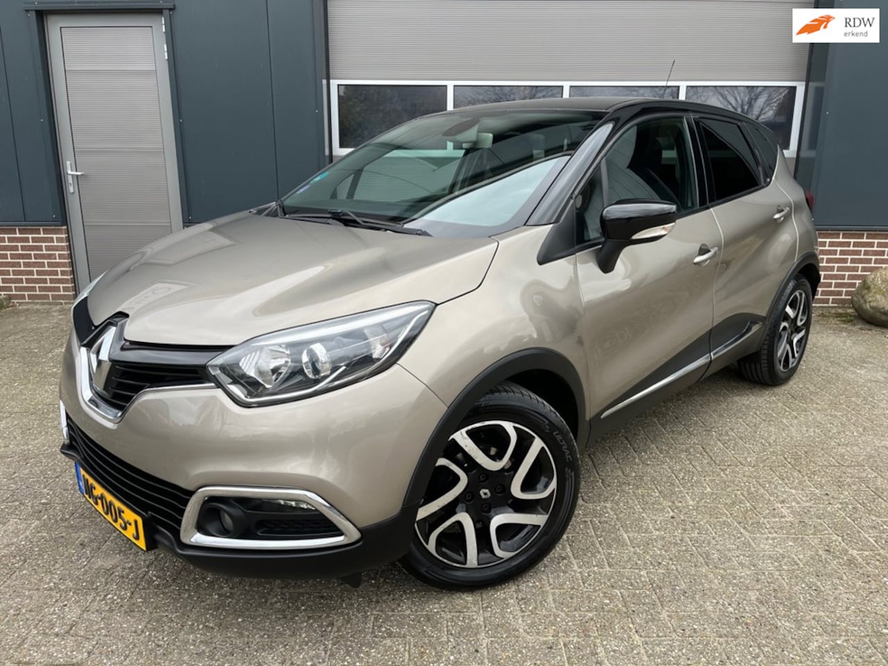 Renault Captur - 0.9 TCe Dynamique-Tekhaak-Keyless-Navi-Clima! - AutoWereld.nl