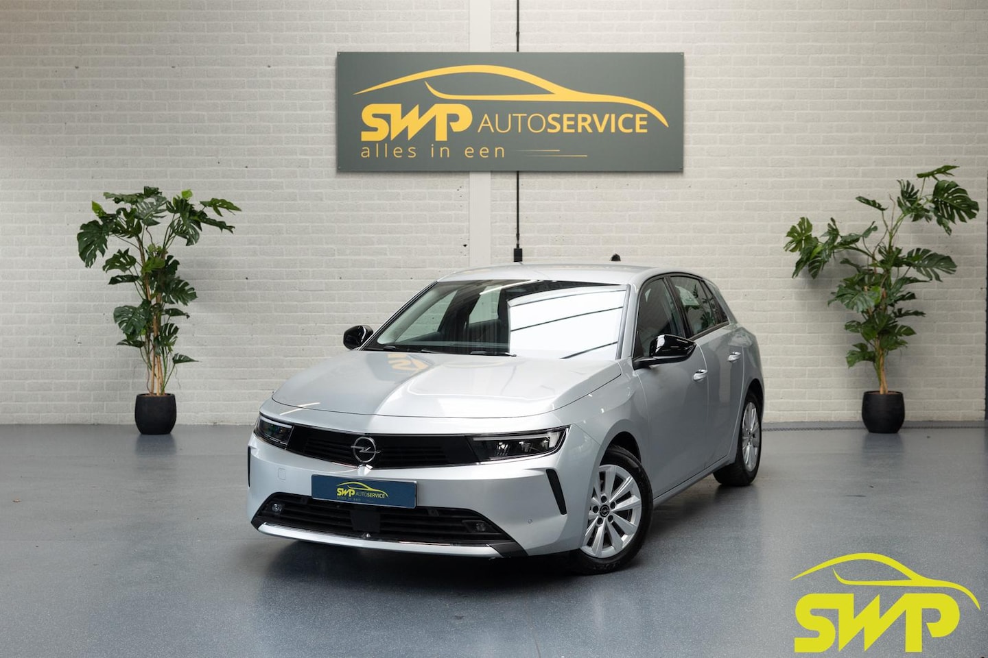 Opel Astra - 1.2 Edition | PDC | Mooie auto - AutoWereld.nl