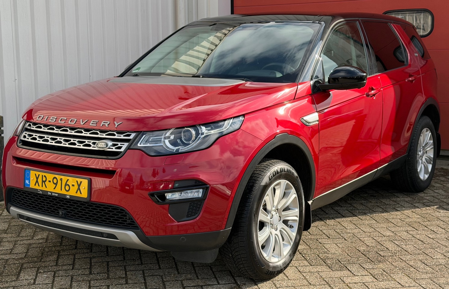 Land Rover Discovery Sport - 2.0 TD4 Urban Series SE Dynamic Automaat Pano - AutoWereld.nl