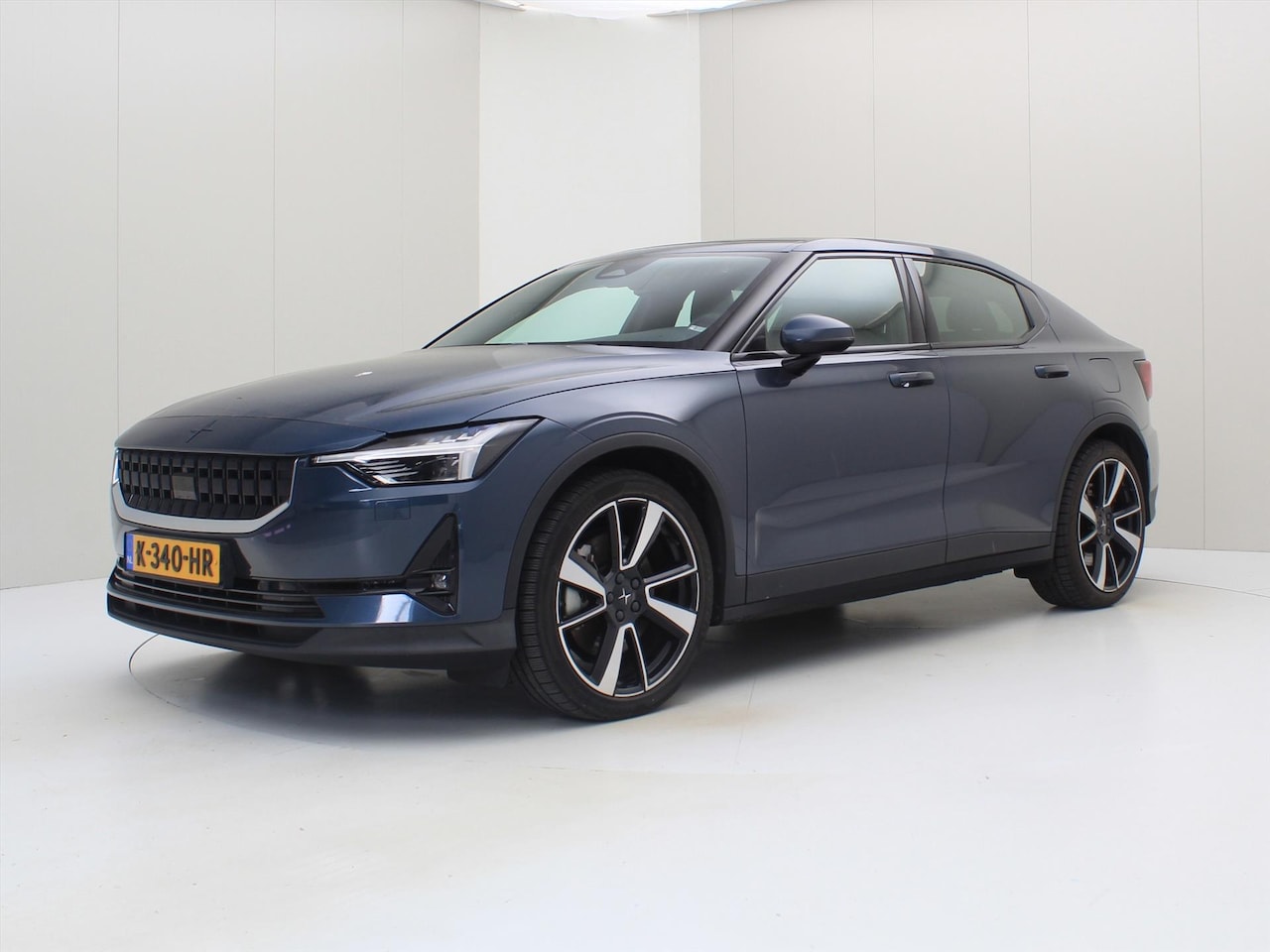 Polestar 2 - Long Range Dual Motor 408pk 91.8% SoH [ TREKHAAK+PILOT PLUS+PANO+20 INCH+STOEL/STUURWIELVE - AutoWereld.nl