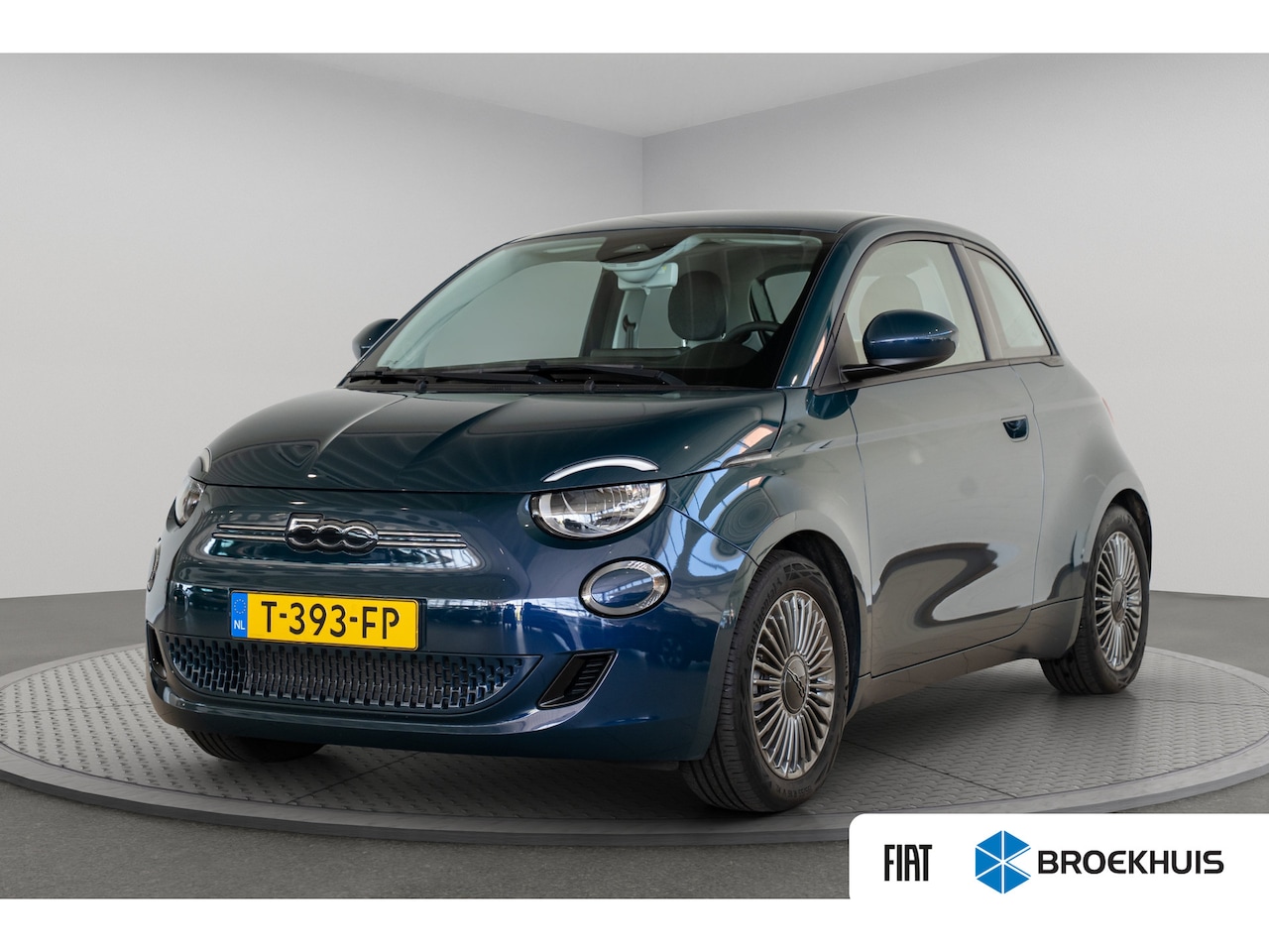 Fiat 500e - Icon 42 kWh | SOH 95% | Navigatie | Apple Carplay & Android Auto | Climate Controle | Arms - AutoWereld.nl
