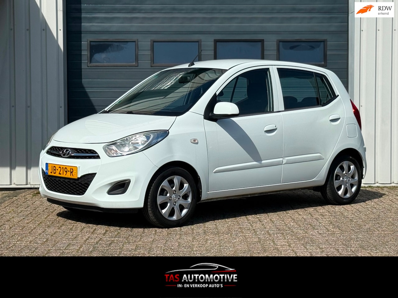 Hyundai i10 - 1.1 Active 5-deurs AUTOMAAT / AIRCO / APK - AutoWereld.nl