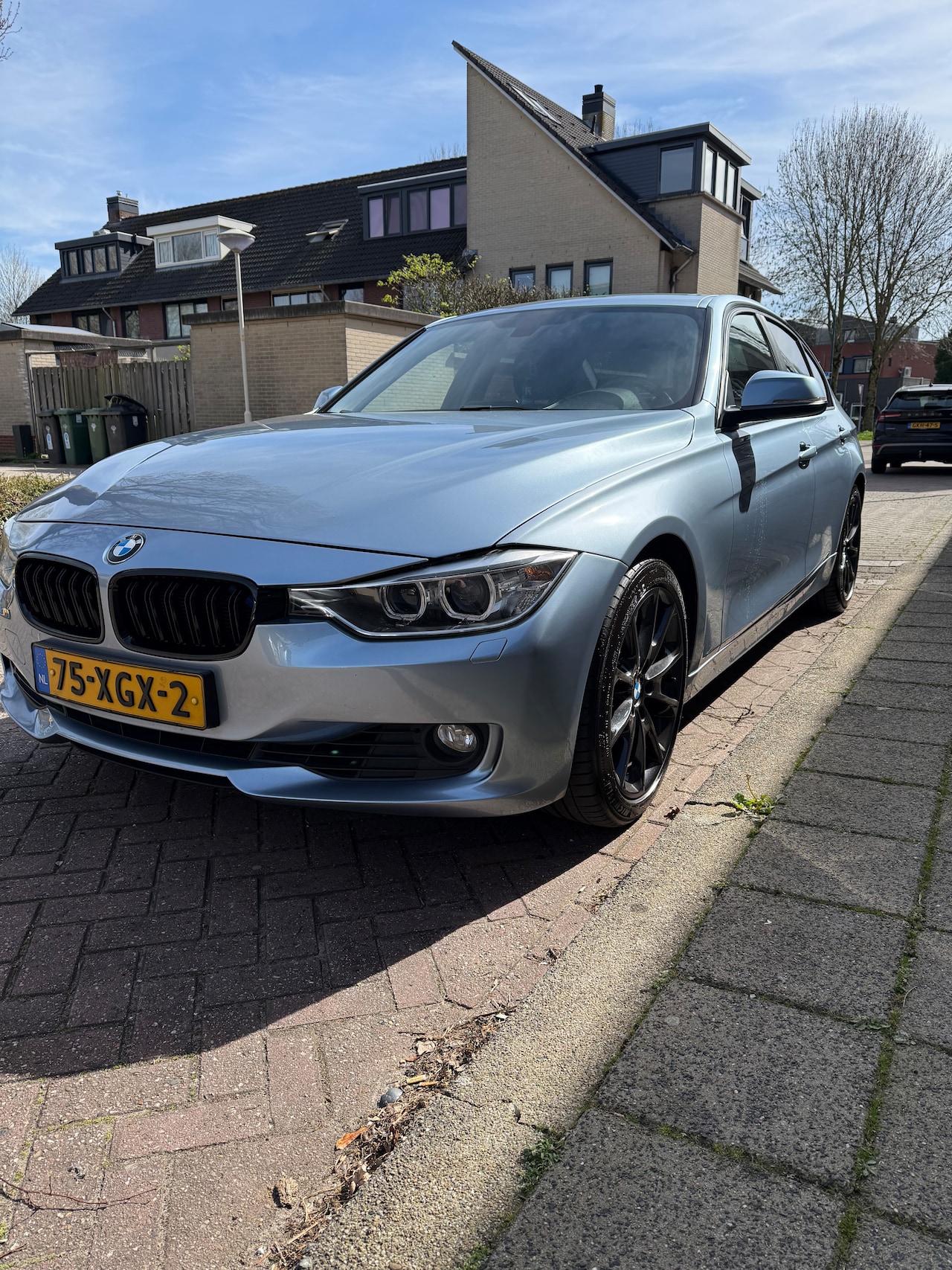 BMW 3-serie - 320i High Executive Aut [Xenon leder navi] - AutoWereld.nl