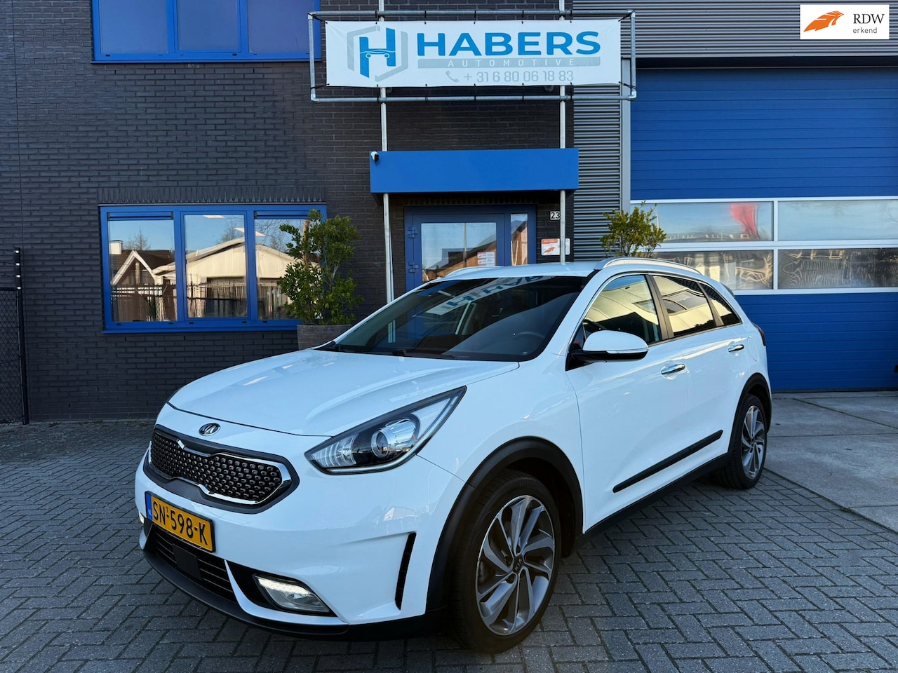 Kia Niro - 1.6 GDi Hybrid ExecutiveLine 124PK|Led|Navi|Carplay|AUT|Half/Leder|Camera|adaptive Cruise| - AutoWereld.nl