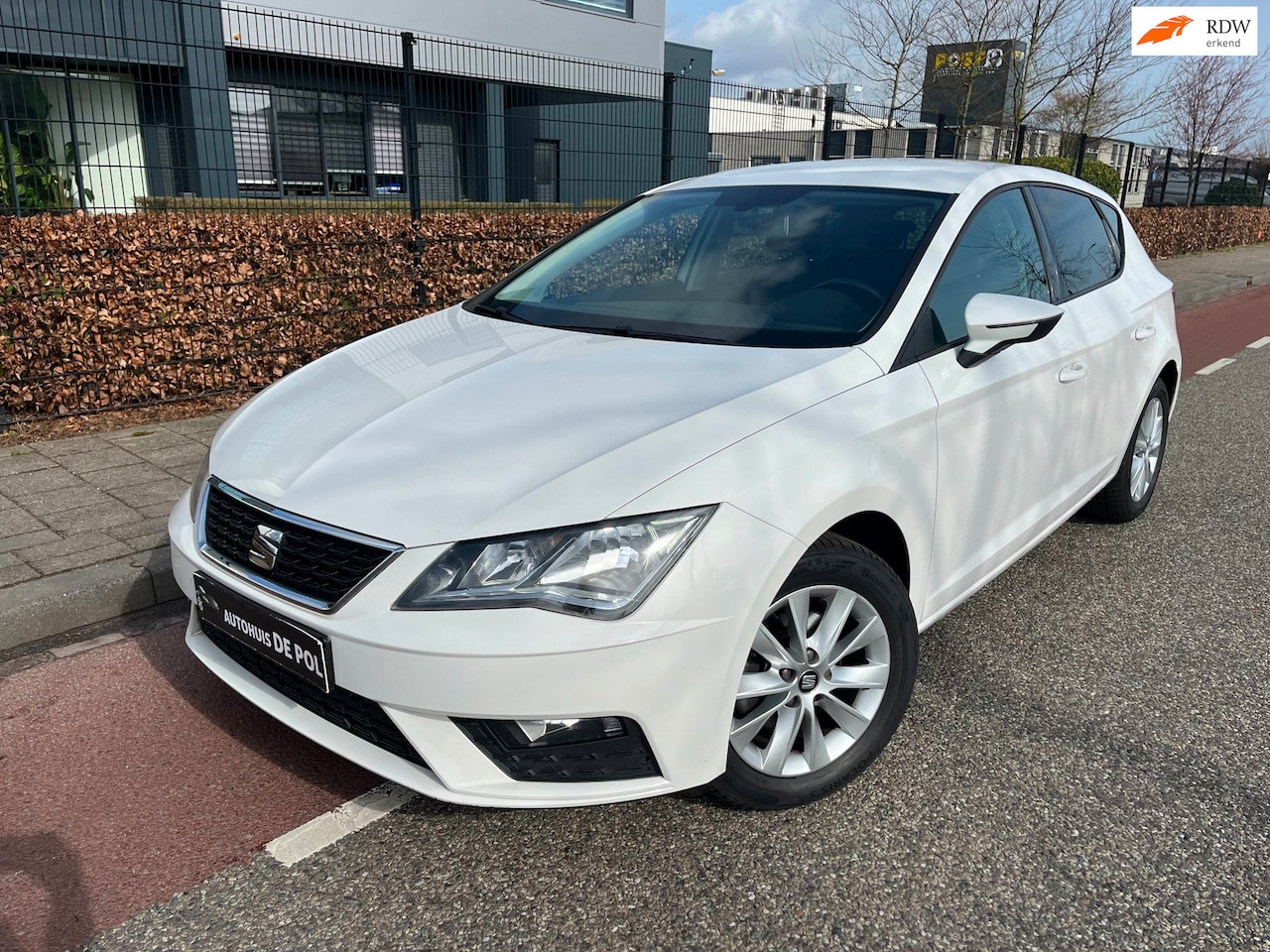 SEAT Leon - 1.4 EcoTSI Style Business Intense Cruise/Climate-Control Bluetooth Parkeersensoren-Achter - AutoWereld.nl