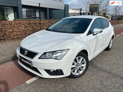 SEAT Leon - 1.4 EcoTSI Style Business Intense Cruise/Climate-Control Bluetooth Parkeersensoren-Achter