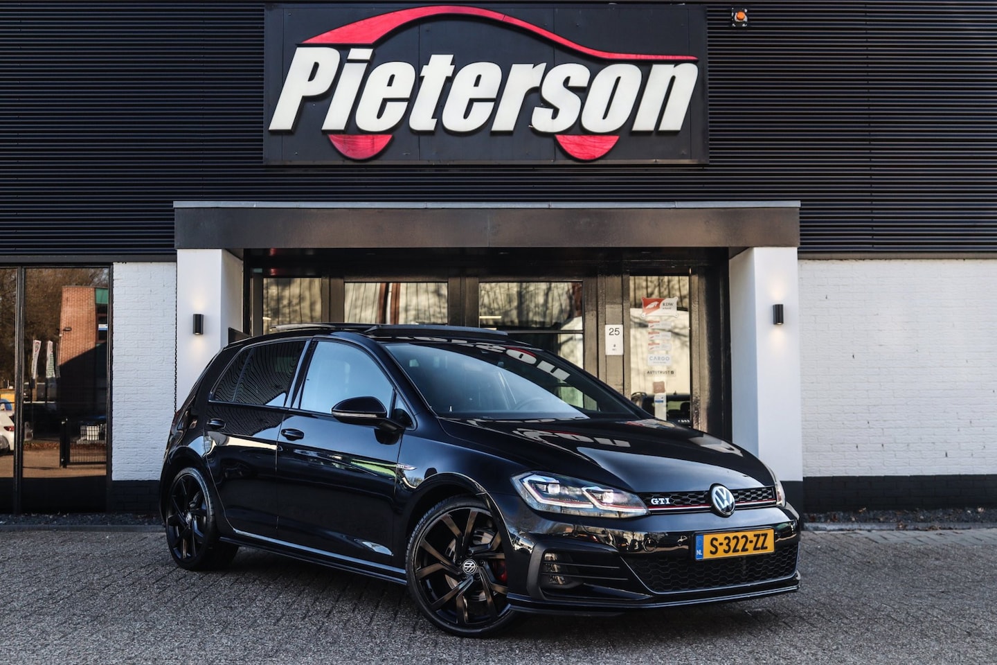 Volkswagen Golf - GTI FACELIFT APR BTW PANO VIRTUAL CAMERA ACC - AutoWereld.nl
