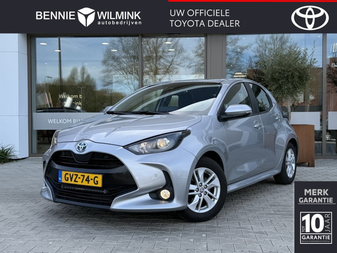 Toyota Yaris - 1.5 Hyb. Active | PDC v/a | Stoelverwarm. | Camera | - AutoWereld.nl