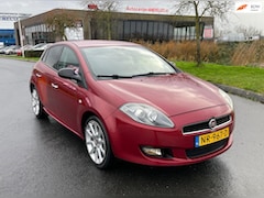 Fiat Bravo - 1.6 MultiJet Business, Trekhaak, Airco, Elektr ramen, Handel/Export