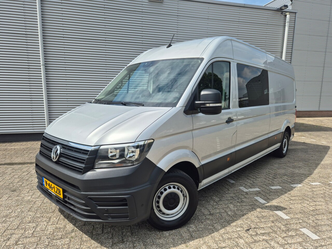 Volkswagen Crafter - 35 2.0 TDI L4H3 EL 35 2.0 TDI L4H3 EL ,airco,addapt cruise,android/carplay/navigatie/camera,trekhaak, - AutoWereld.nl