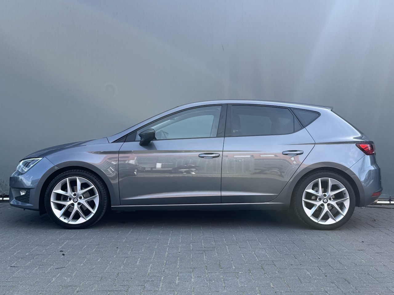 SEAT Leon - BWJ 2013 1.4 TSI 123 PK FR Business STOELVERW. | NAVI | CLIMA | CRUISE | BLUETOOTH | LMV | - AutoWereld.nl