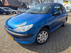 Peugeot 206 - 1.4 One-line 2006. Airco/Elektrische ramen etc.. APK 02-2027