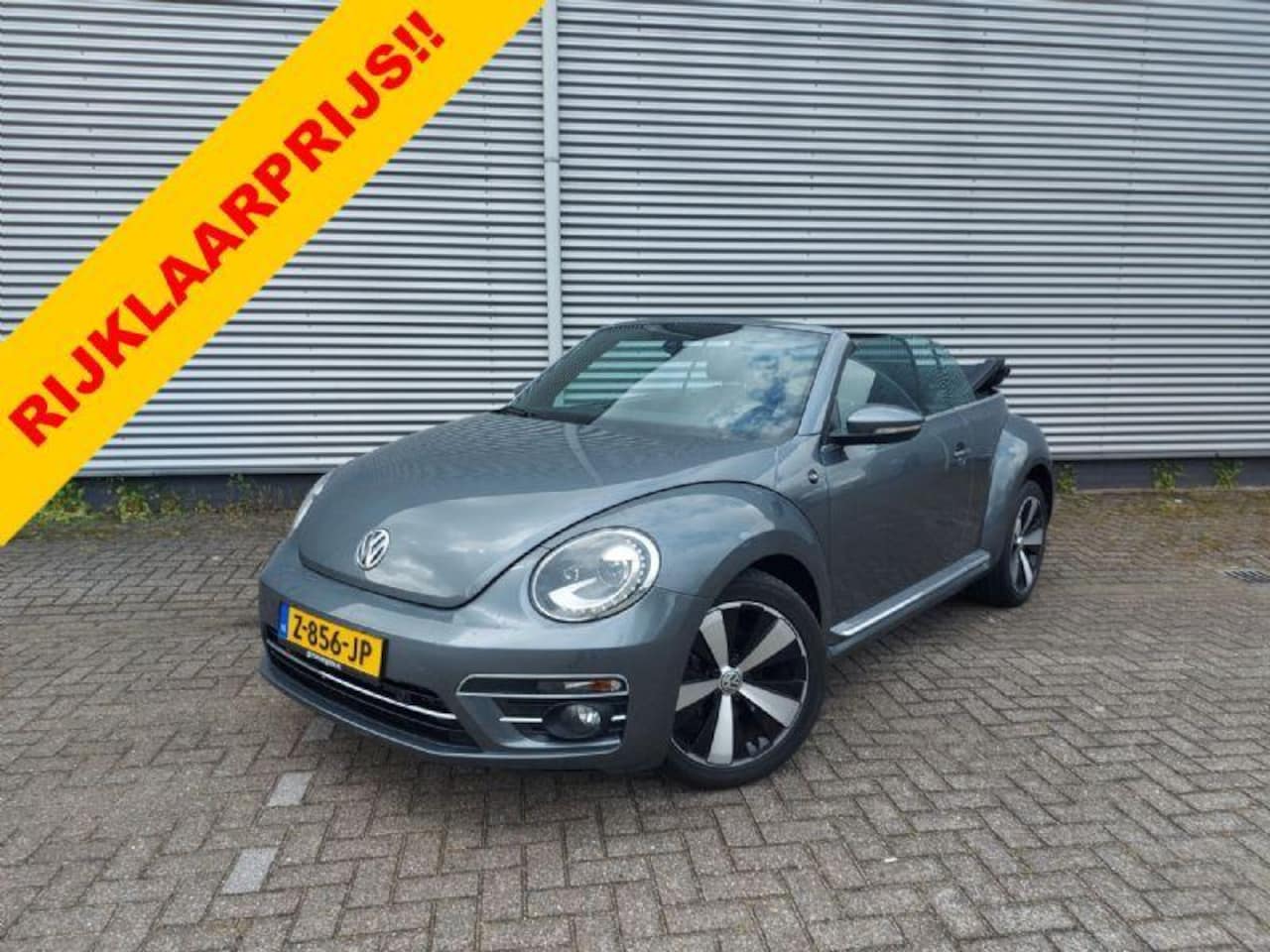 Volkswagen Beetle Cabriolet - 1.2 TSI Design Bleumotion Automaat, aico,cruise,stoelverwarming,navigatie,parkeersensoren, - AutoWereld.nl