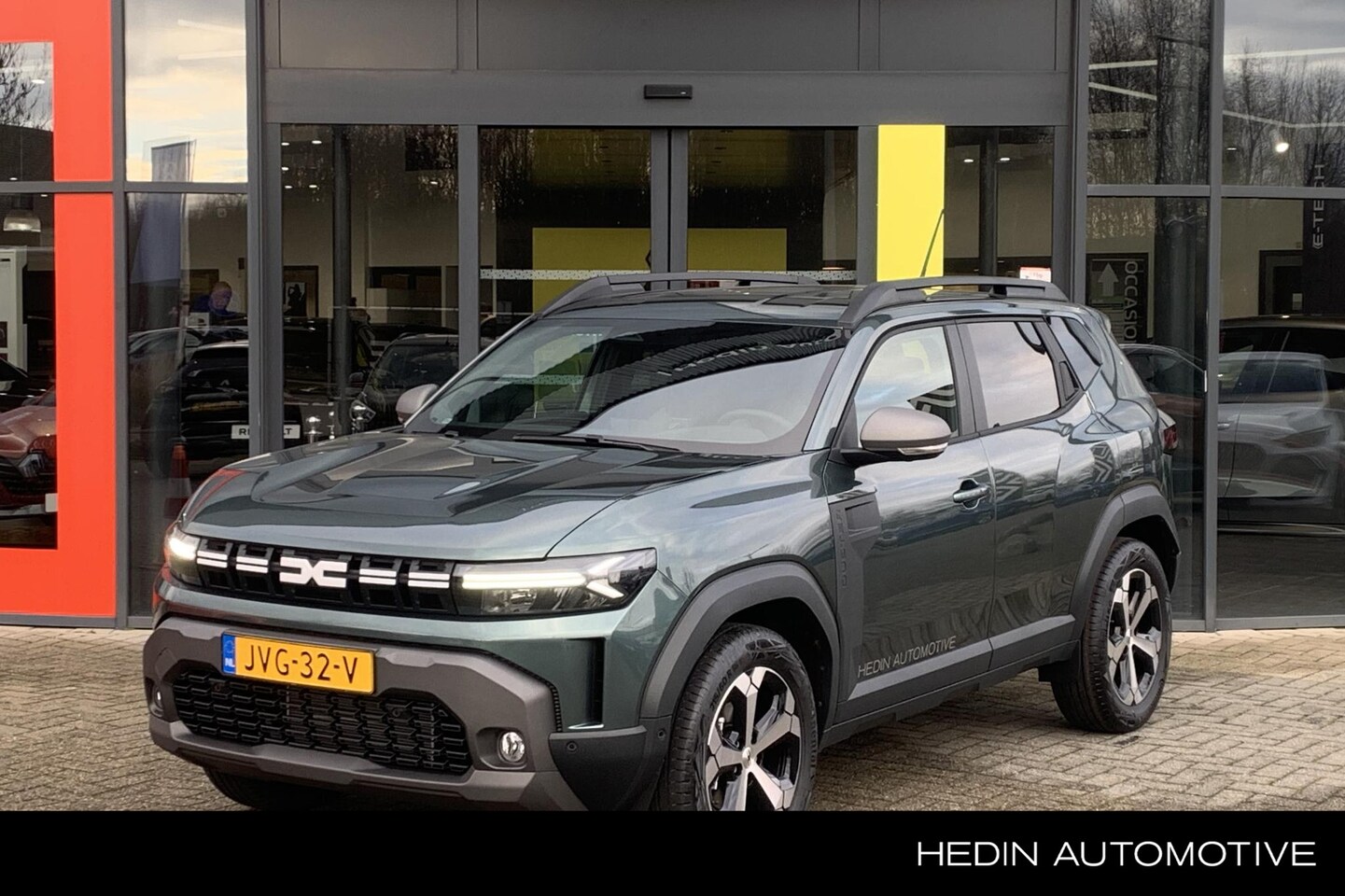 Dacia Duster - 1.8 hybrid 155 limited edition | alleen beschikbaar voor proefritten | camera | navi | sen - AutoWereld.nl