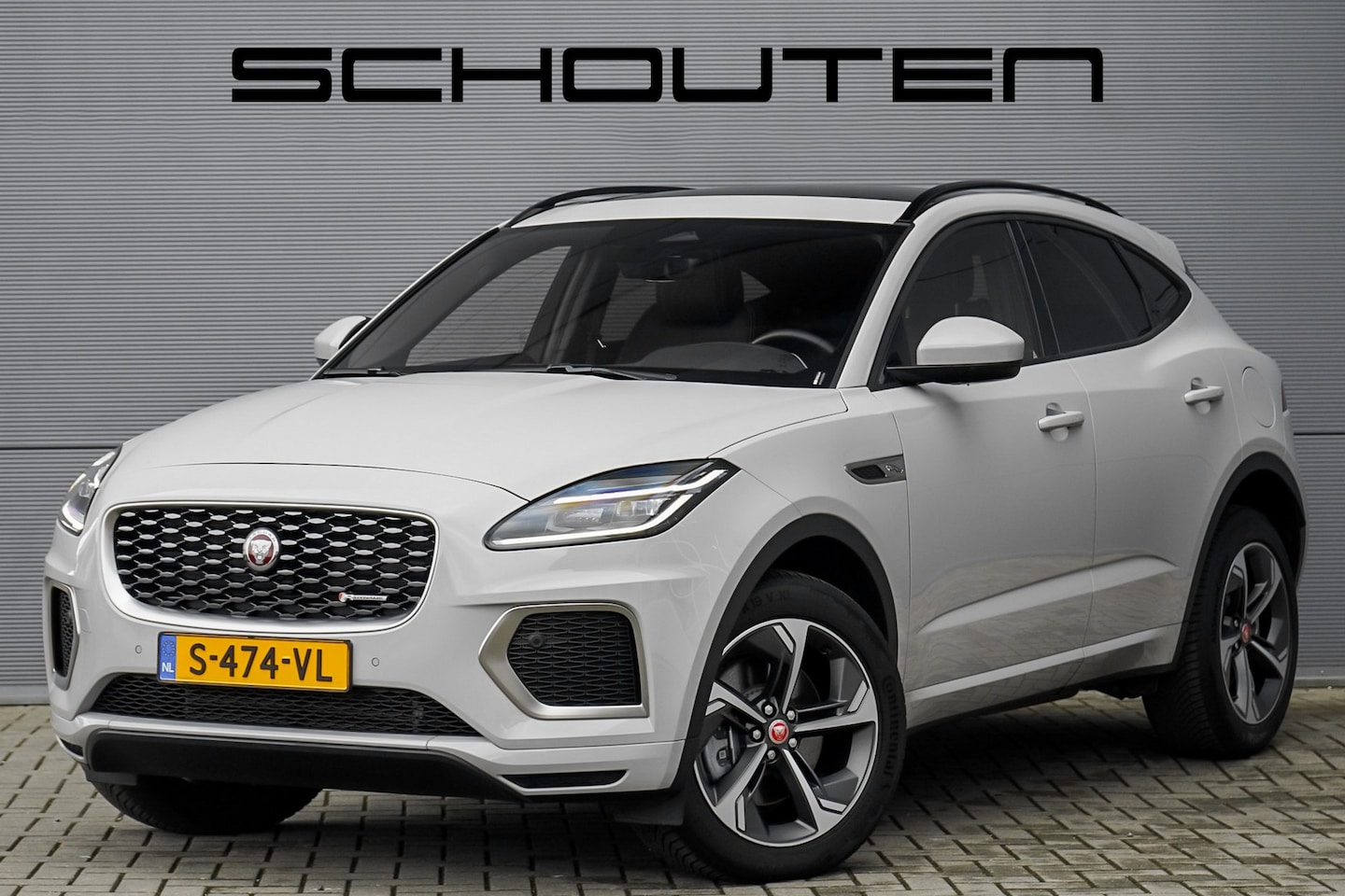Jaguar E-Pace - 1.5 P300e AWD R-Dynamic Pano CarPlay Leer - AutoWereld.nl