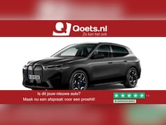 BMW iX - xDrive50 High Executive 112 kWh Sportpakket - Trekhaak - Panoramadak - Multifunctionele st