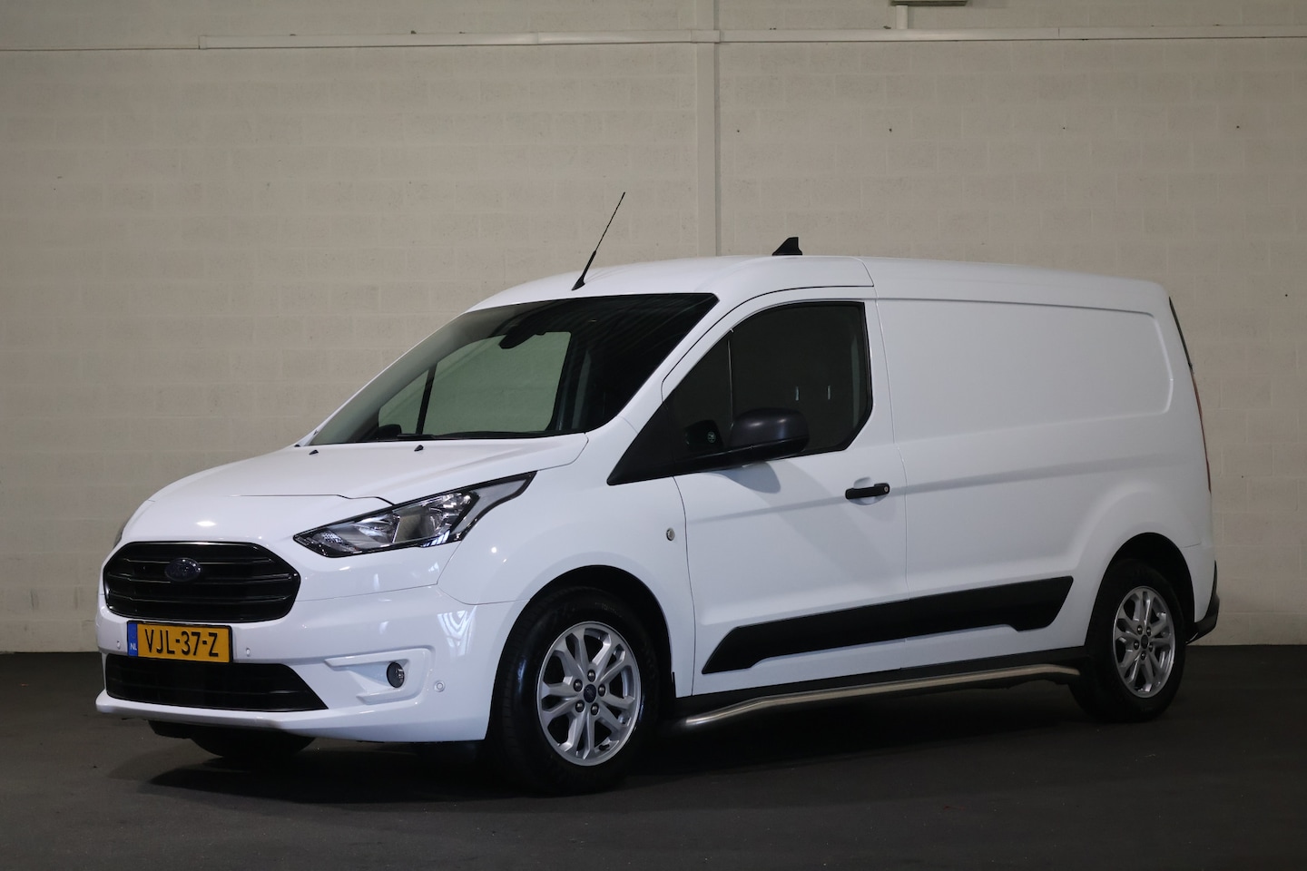 Ford Transit Connect - 1.5 EcoBlue L2 Airco 100pk - AutoWereld.nl