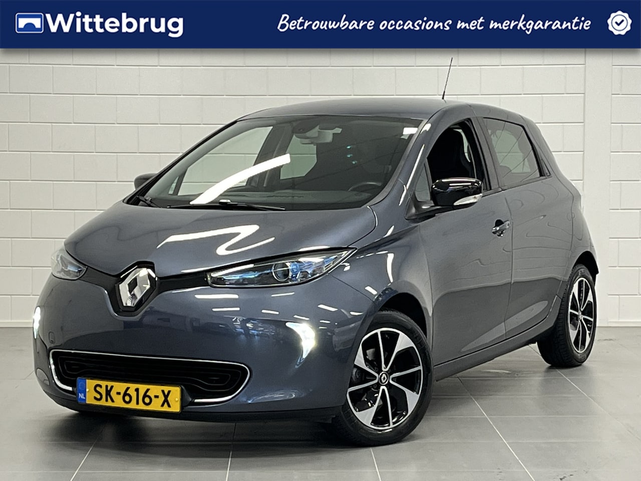 Renault Zoe - R90 Intens 41 kWh INCLUSIEF ACCU! | NAVIGATIE | LICHTMETALEN VELGEN | KEURIGE AUTO! - AutoWereld.nl